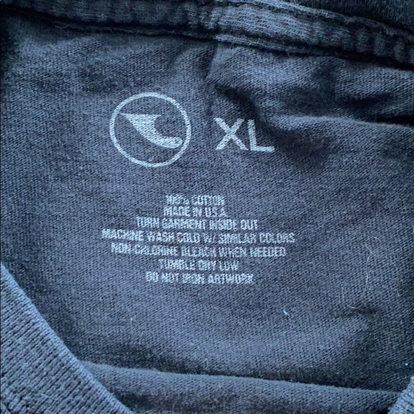 Male black graphic tee - Picture 4 of 4